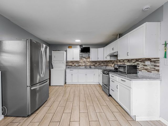 15316 Parkside Drive, Markham, IL 60428