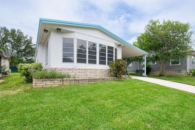 47 SUGAR BEAR DRIVE 9, Safety Harbor, FL 34695