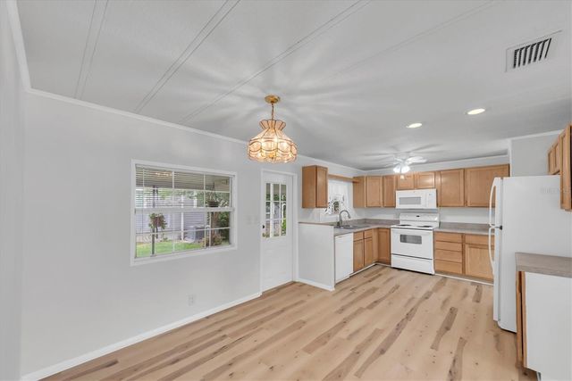47 SUGAR BEAR DRIVE 9, Safety Harbor, FL 34695