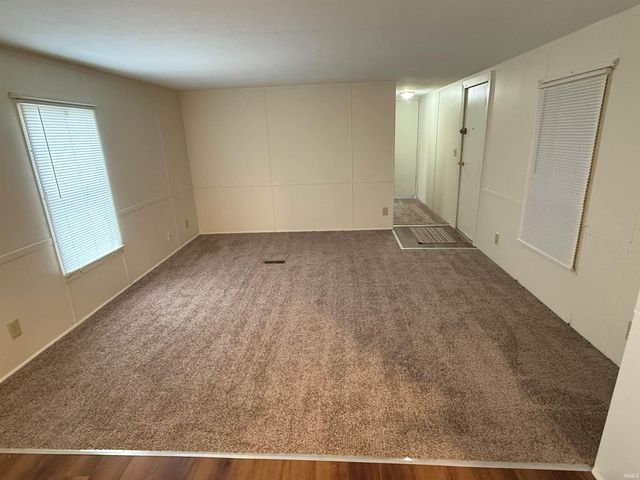 14 S Maine Street, Remington, IN 47977