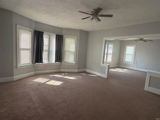 14 S Maine Street, Remington, IN 47977