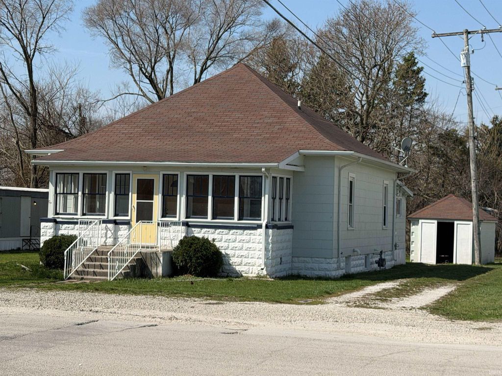 14 S Maine Street, Remington, IN 47977