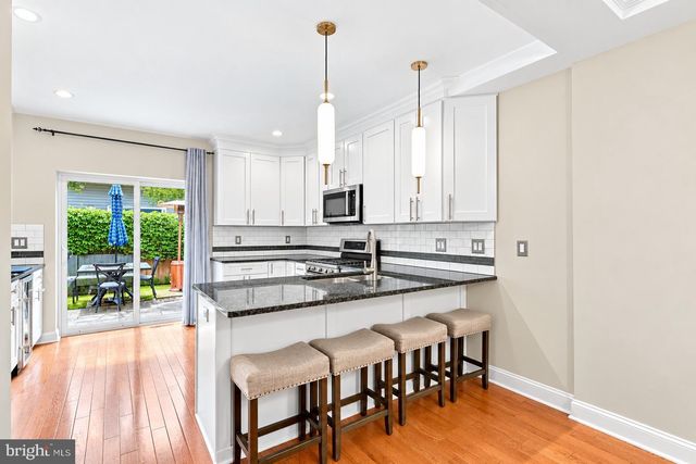 1008 CHRISTIAN ST, Philadelphia, PA 19147