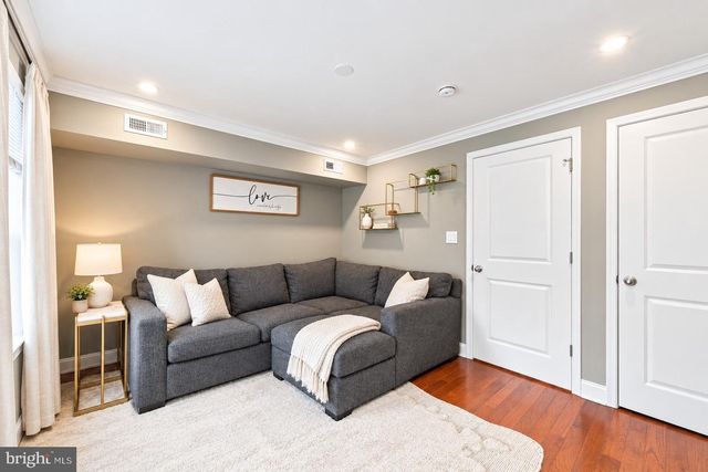1008 CHRISTIAN ST, Philadelphia, PA 19147