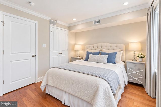 1008 CHRISTIAN ST, Philadelphia, PA 19147