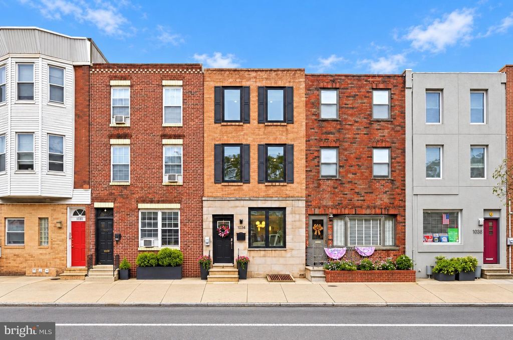 1008 CHRISTIAN ST, Philadelphia, PA 19147 — photo 3