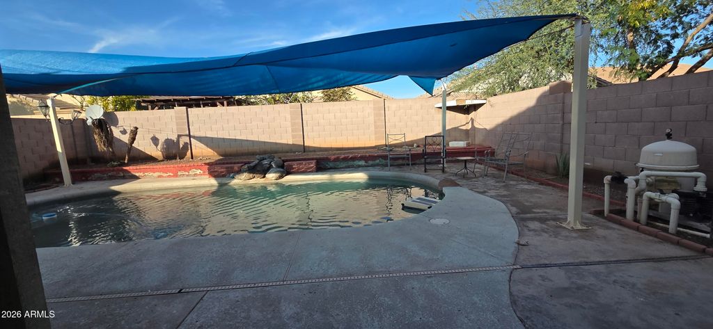 Image 10 of property listing at 10766 W DEL RIO Lane, Avondale, AZ 85323