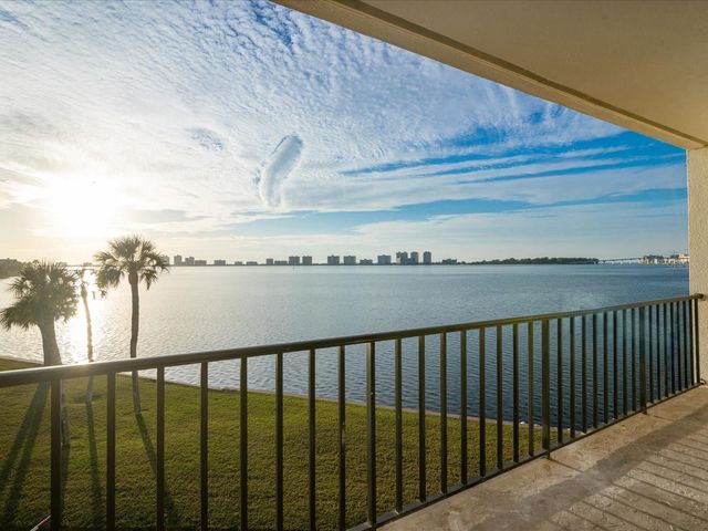 50 COE ROAD 126, Belleair, FL 33756