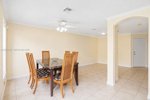 8964 NW 53rd Ct, Sunrise, FL 33351