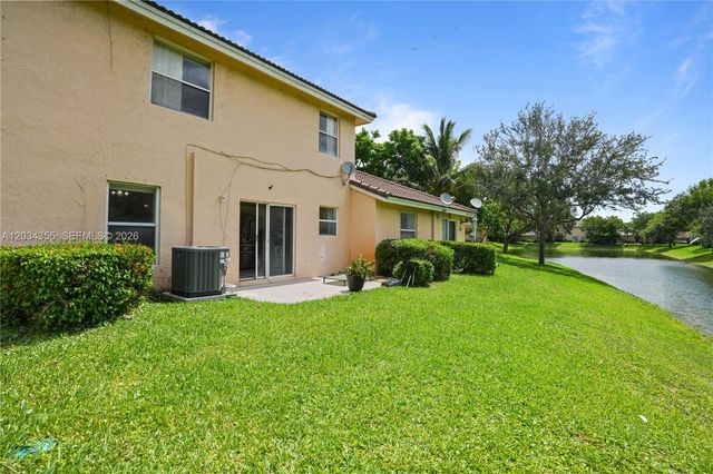 8964 NW 53rd Ct, Sunrise, FL 33351
