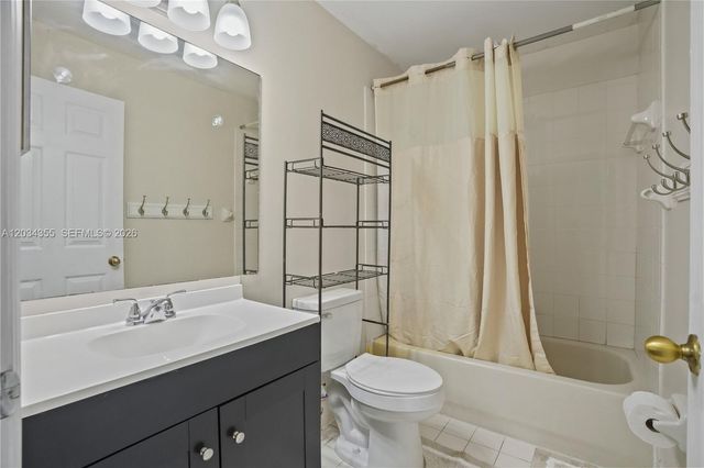 8964 NW 53rd Ct, Sunrise, FL 33351