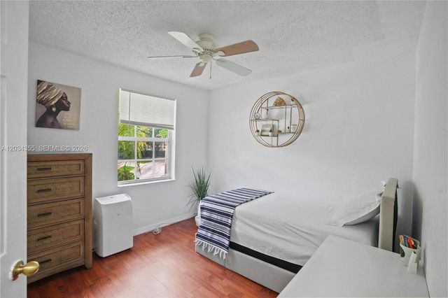 8964 NW 53rd Ct, Sunrise, FL 33351