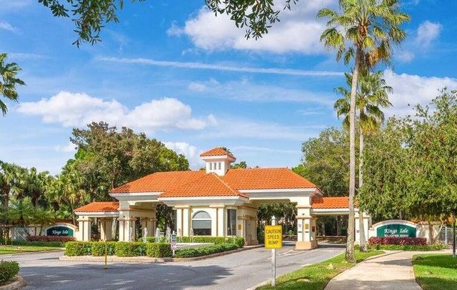 612 NW San Remo Circle, Port St. Lucie, FL 34986