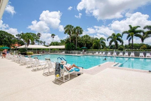 612 NW San Remo Circle, Port St. Lucie, FL 34986