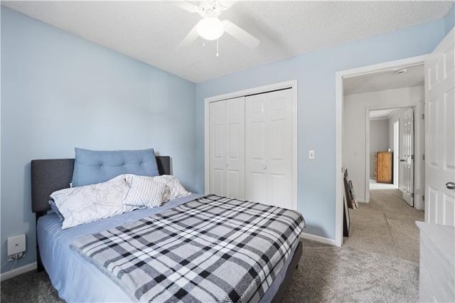 7305 N Richmond Avenue, Kansas City, MO 64158