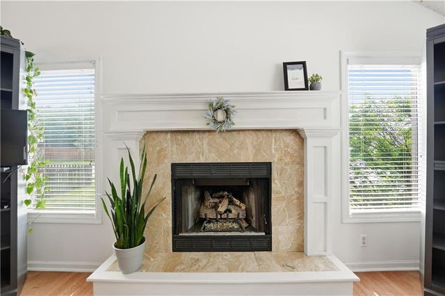 7305 N Richmond Avenue, Kansas City, MO 64158