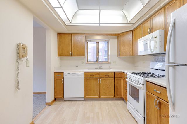1470 Jefferson Street 204, Des Plaines, IL 60016