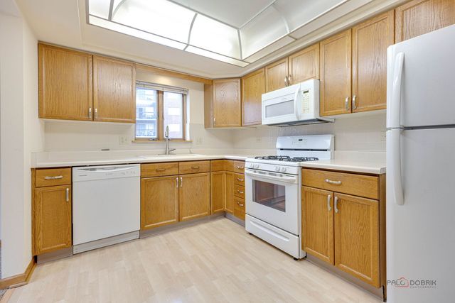 1470 Jefferson Street 204, Des Plaines, IL 60016
