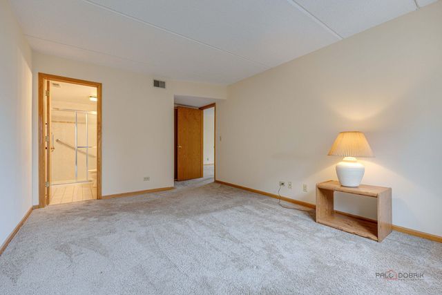 1470 Jefferson Street 204, Des Plaines, IL 60016