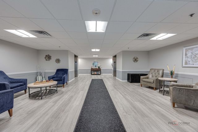 1470 Jefferson Street 204, Des Plaines, IL 60016