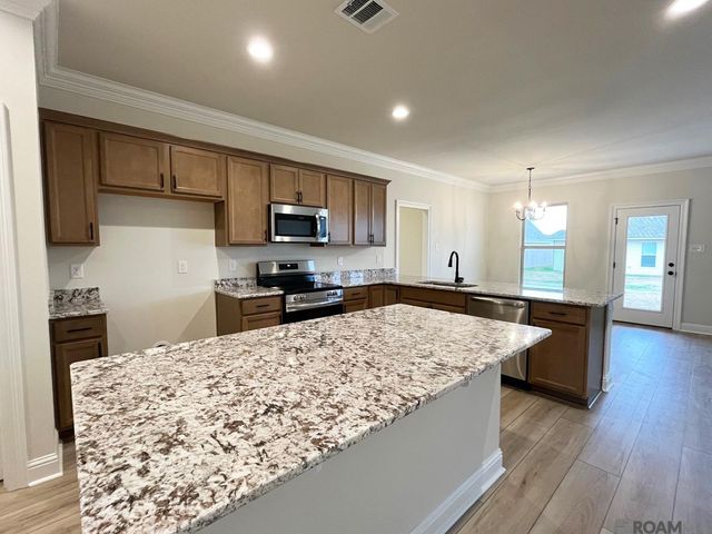 1540 Cavalry Ave, Zachary, LA 70791