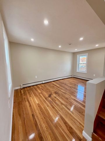 57 Washington Street, Seabrook, NH 03874