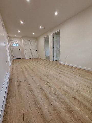 57 Washington Street, Seabrook, NH 03874