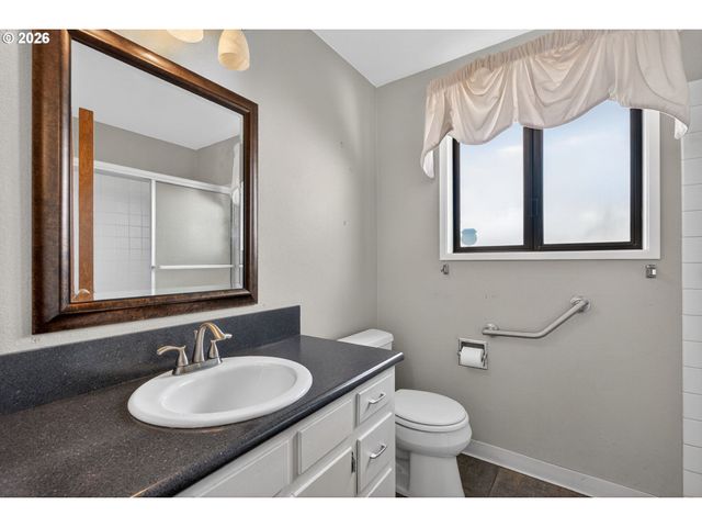 1668 Nw 14TH Dr, Gresham, OR 97030