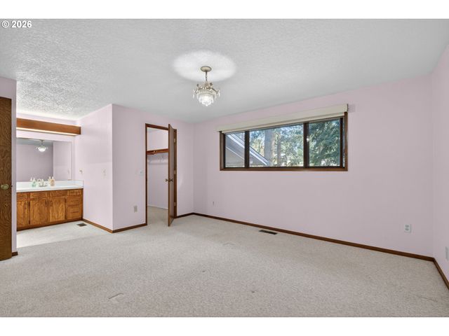 1668 Nw 14TH Dr, Gresham, OR 97030