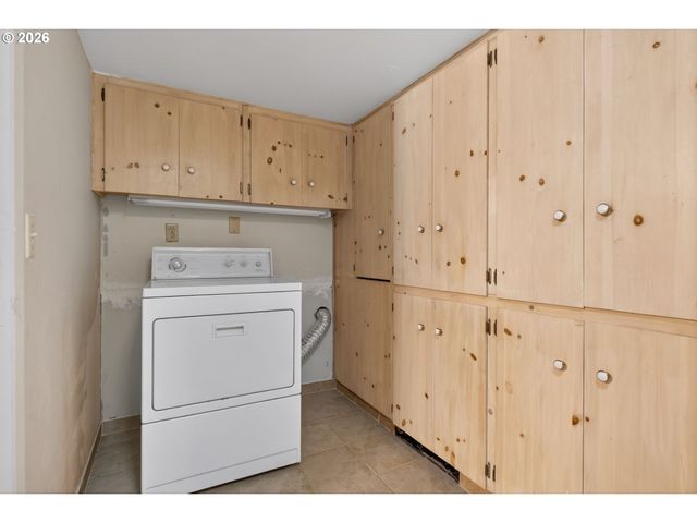 1668 Nw 14TH Dr, Gresham, OR 97030