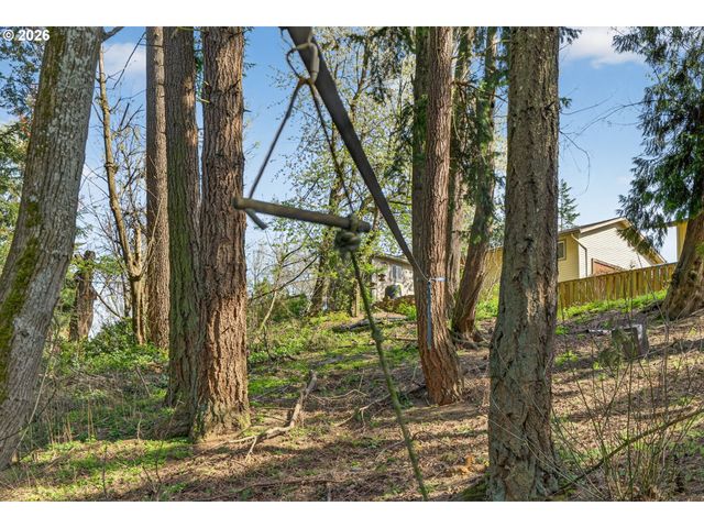 1668 Nw 14TH Dr, Gresham, OR 97030