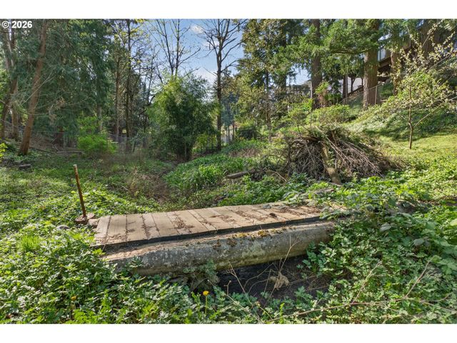 1668 Nw 14TH Dr, Gresham, OR 97030