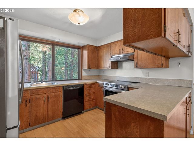 1668 Nw 14TH Dr, Gresham, OR 97030