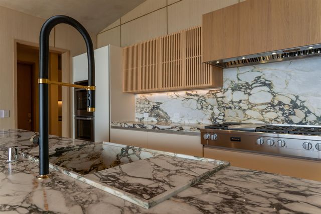 184 Lolowaa Pl, Kihei, HI 96753