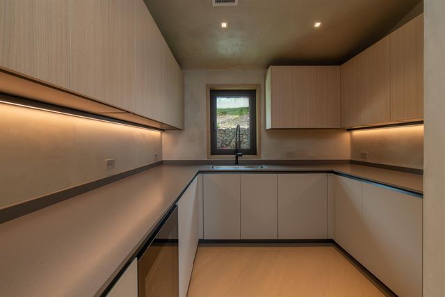 184 Lolowaa Pl, Kihei, HI 96753