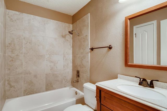 3742 Newland DR, Round Rock, TX 78681
