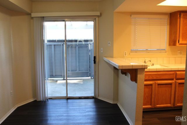 2600 Brookside Drive 128, Bakersfield, CA 93311