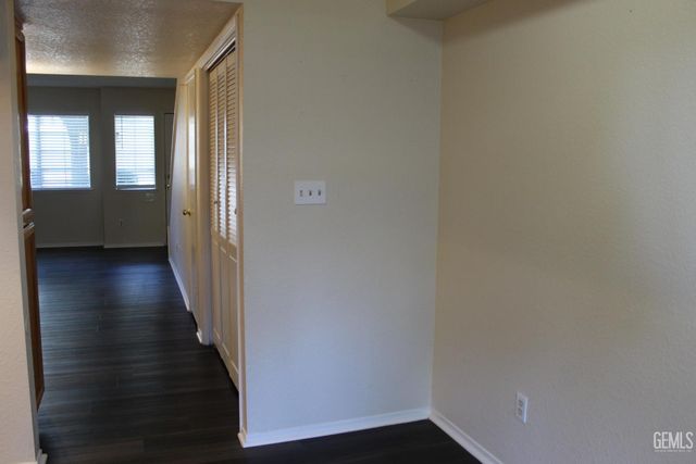 2600 Brookside Drive 128, Bakersfield, CA 93311