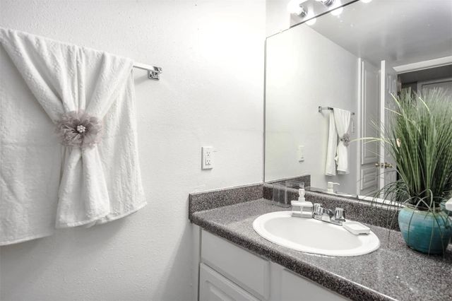 4343 Shaver ST 426, Pasadena, TX 77504