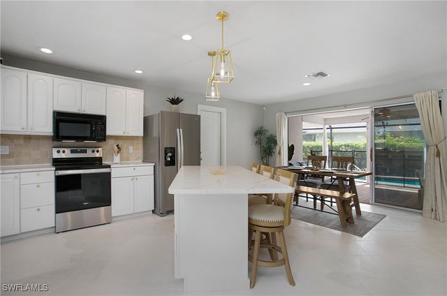 27 Pebble Beach BLVD, Naples, FL 34113