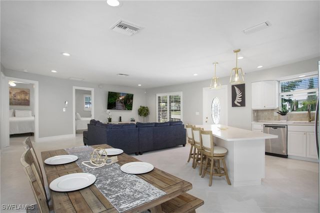 27 Pebble Beach BLVD, Naples, FL 34113