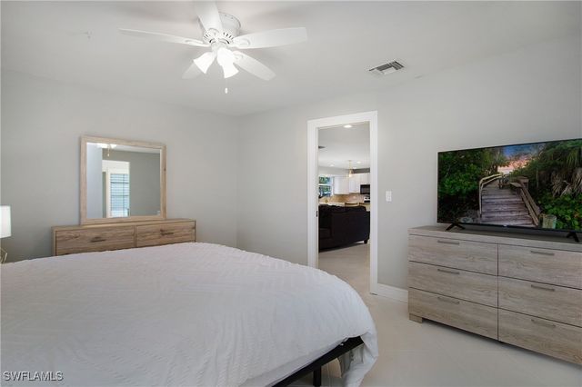27 Pebble Beach BLVD, Naples, FL 34113