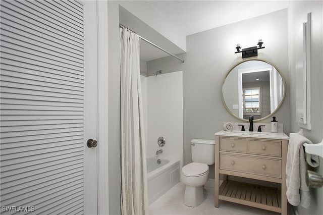 27 Pebble Beach BLVD, Naples, FL 34113