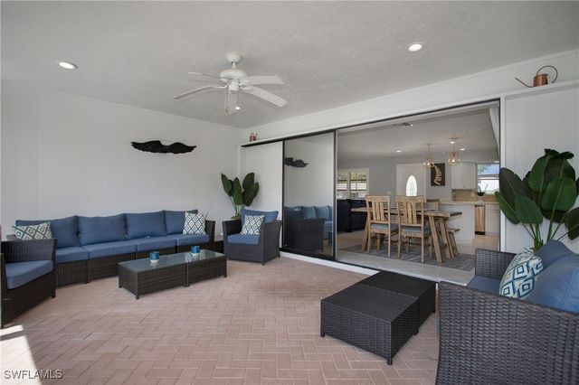 27 Pebble Beach BLVD, Naples, FL 34113