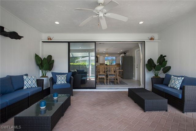 27 Pebble Beach BLVD, Naples, FL 34113