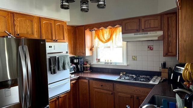 181 Rose Street, Bensenville, IL 60106