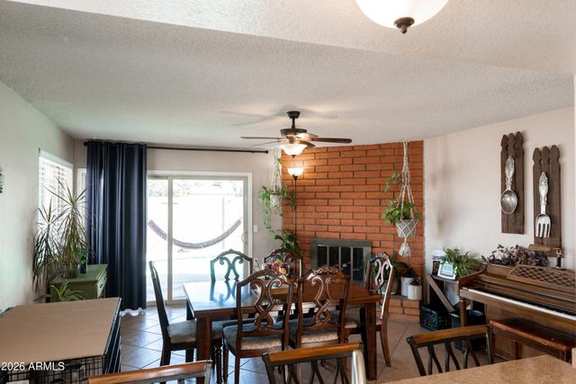 3952 W LUPINE Avenue, Phoenix, AZ 85029