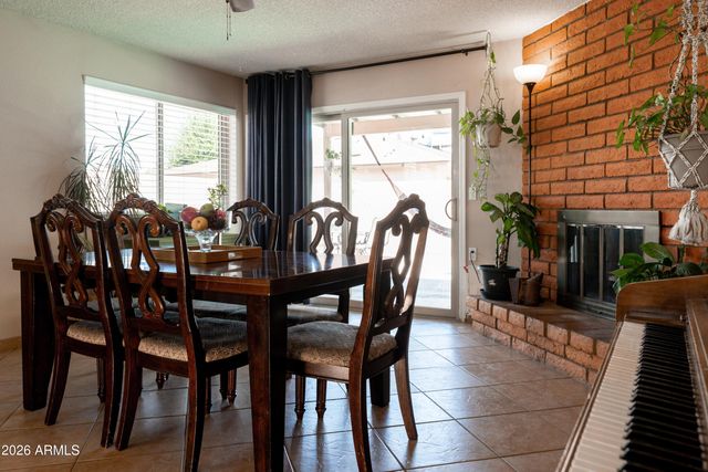 3952 W LUPINE Avenue, Phoenix, AZ 85029