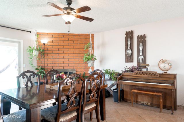 3952 W LUPINE Avenue, Phoenix, AZ 85029