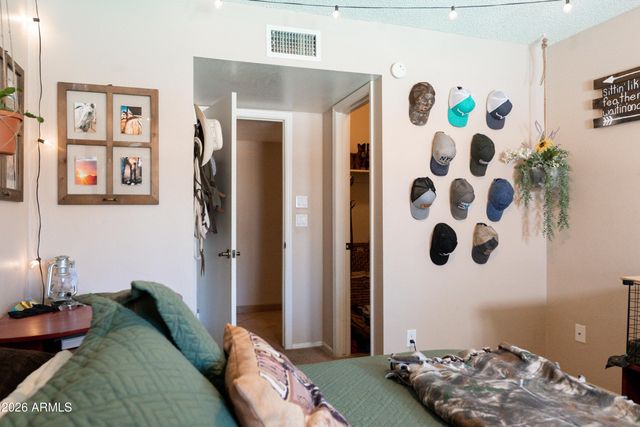 3952 W LUPINE Avenue, Phoenix, AZ 85029